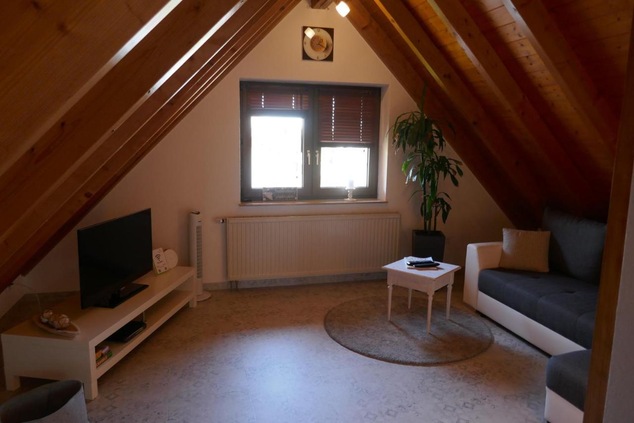 Moderne 2 Zi - Fewo Weinbergliebe Am Tuniberg Zwischen Freiburg Und Frankreich Merdingen エクステリア 写真